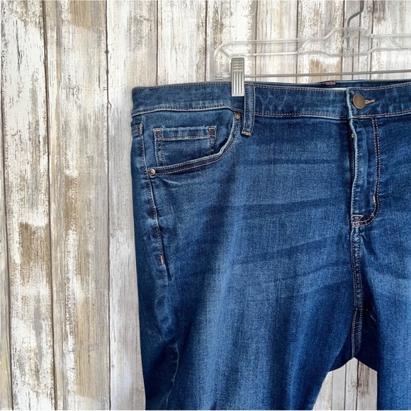 Lane Bryant Flex Magic Waistband Mid Rise Skinny Dark Wash Women’s 24 - Picture 3 of 5